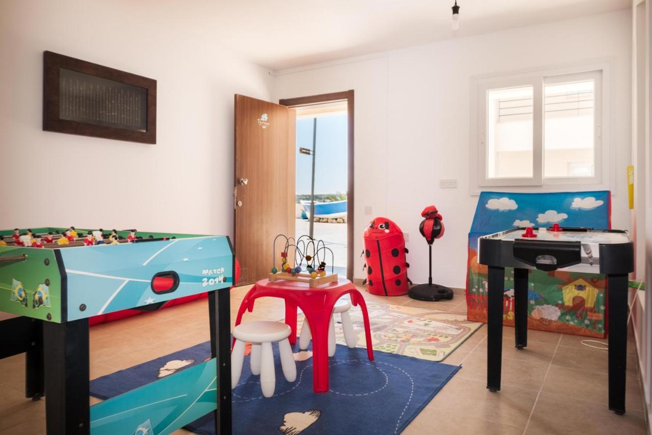 Thalassa Beach Family & Waterpark Resort Vokolidha Ngoại thất bức ảnh